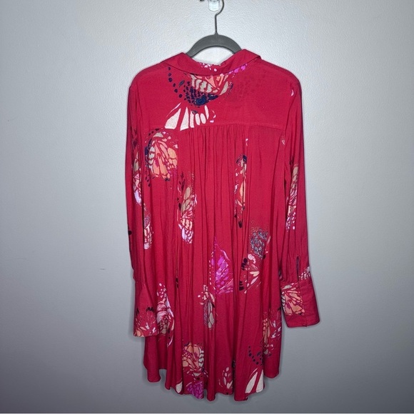 Free People Red Tunic Dress Field of Butterflies Boho Floral Top M - Picture 4 of 5
